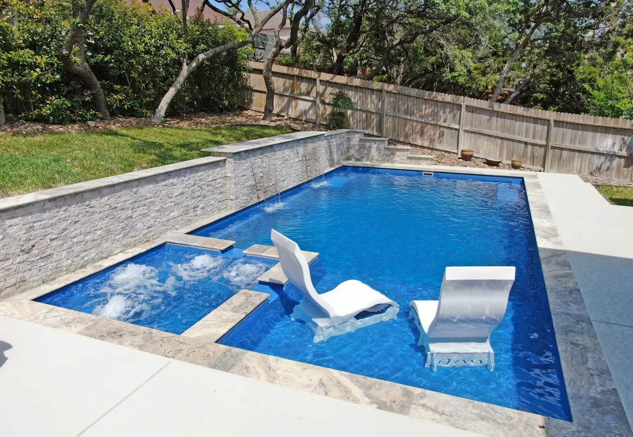 339778190_896585144758423_3127958917882440304_n