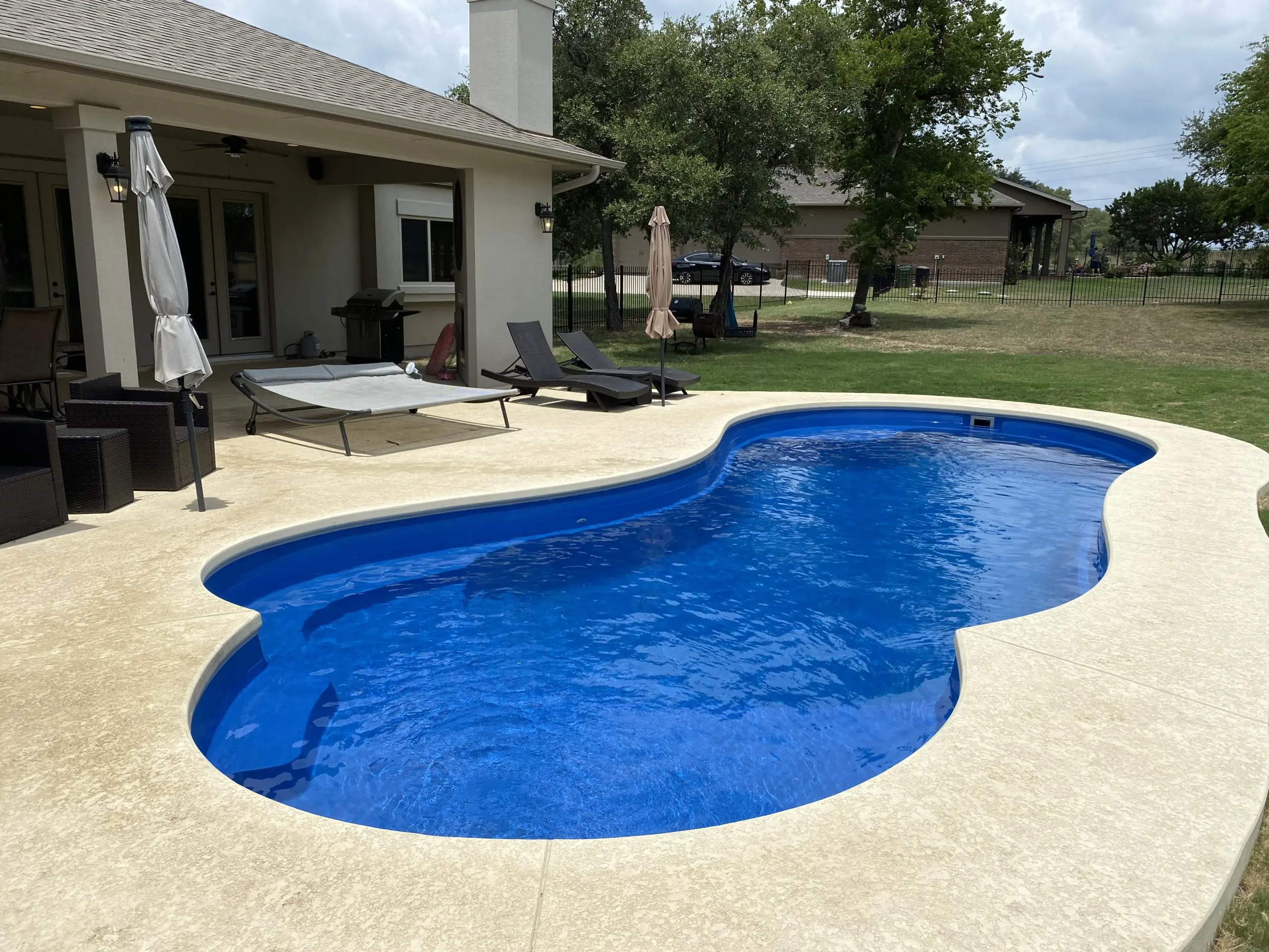 Eclipse35-Sapphire-SprayDeck-2-scaled