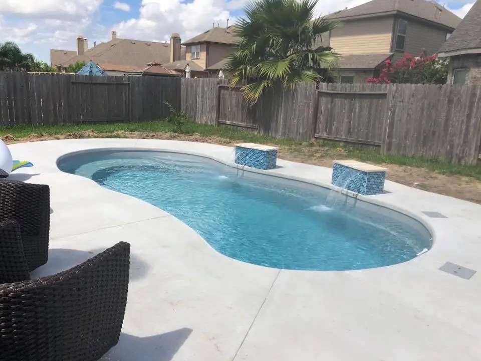 Riviera26-SliverGrey-1