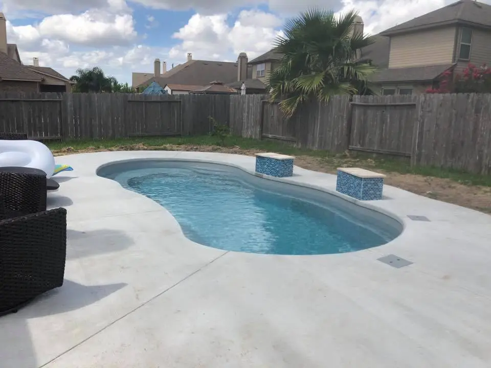 Riviera26-SliverGrey-2