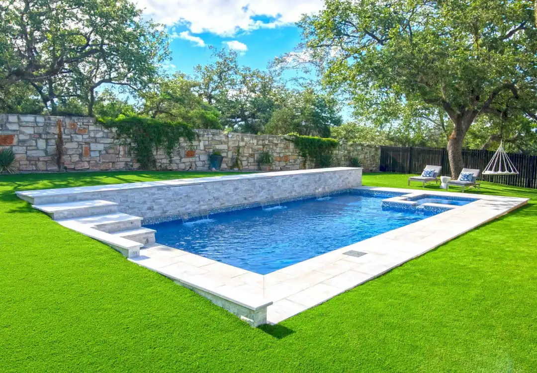 Ultimate30-SapphireBlue ultimate30-fiberglass-pool-sapphire-blue